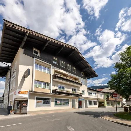 Semesterbostad Haus Schnoell 6 *